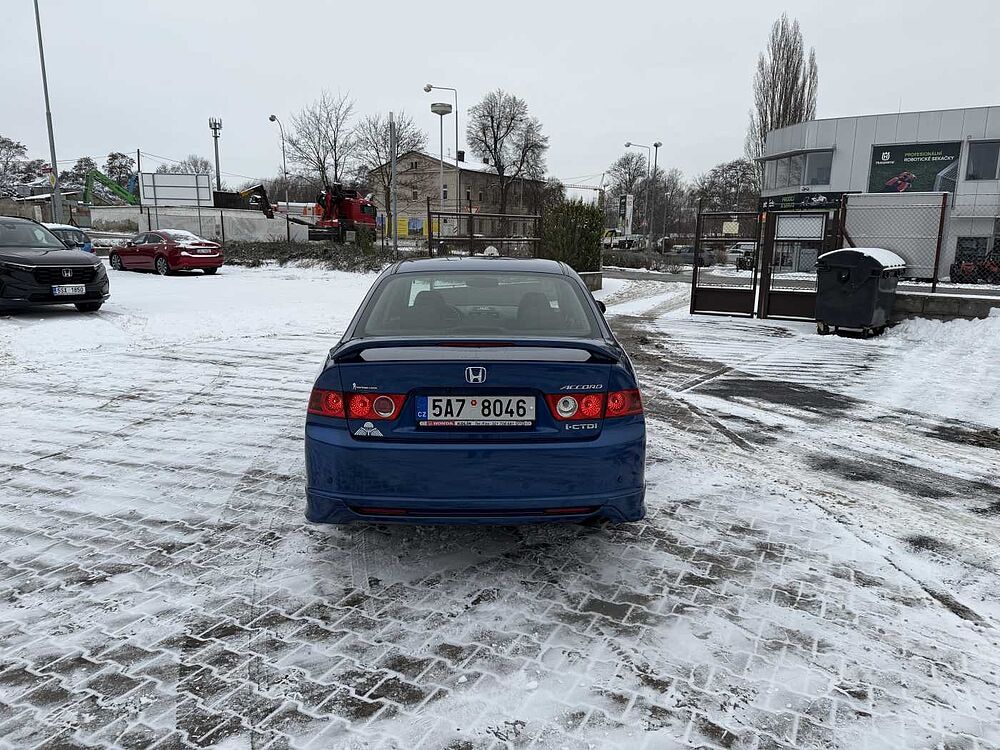 Honda Accord 2,2 Executive 6MT